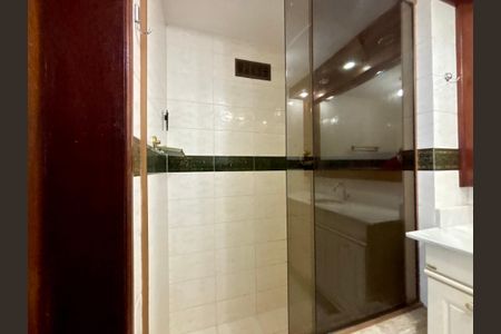 Apartamento para alugar com 126m², 3 quartos e 1 vagaSuíte - banheiro