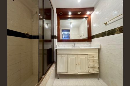 Apartamento para alugar com 126m², 3 quartos e 1 vagaSuíte - banheiro