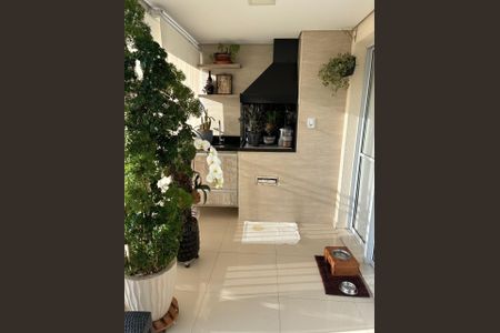 Apartamento à venda com 104m², 3 quartos e 2 vagasFoto 02