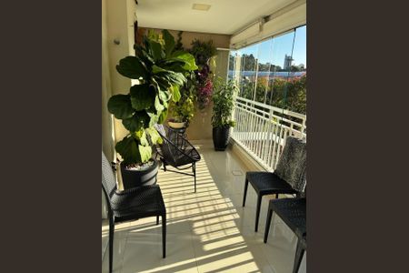 Apartamento à venda com 104m², 3 quartos e 2 vagasFoto 01