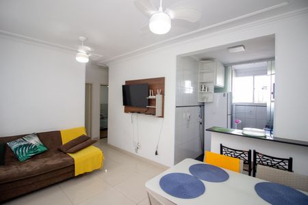 Apartamento à venda com 60m², 3 quartos e 1 vaga Apartamento à venda com 60m², 3 quartos e 1 vagaSala
