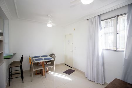 Apartamento à venda com 60m², 3 quartos e 1 vaga Apartamento à venda com 60m², 3 quartos e 1 vagaSala