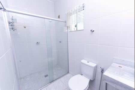 Casa para alugar com 360m², 4 quartos e 4 vagasBanheiro 1