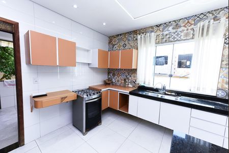 Casa para alugar com 360m², 4 quartos e 4 vagasCozinha