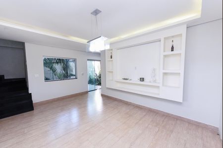 Sala de casa para alugar com 4 quartos, 360m² em Pindorama, Belo Horizonte