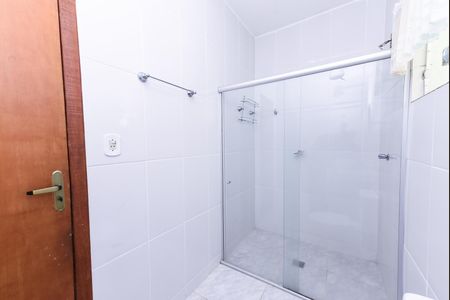 Casa para alugar com 360m², 4 quartos e 4 vagasBanheiro 1