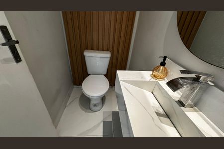 Casa para alugar com 100m², 2 quartos e 1 vaga Casa para alugar com 100m², 2 quartos e 1 vagaLavabo