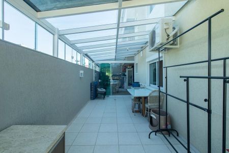 Apartamento para alugar com 160m², 2 quartos e 2 vagasVaranda