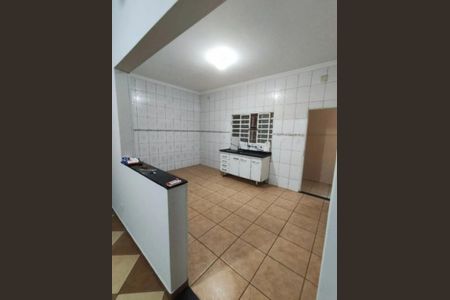 Casa para alugar com 450m², 3 quartos e 2 vagas Casa para alugar com 450m², 3 quartos e 2 vagasCozinha