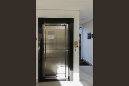 Apartamento à venda com 120m², 2 quartos e 2 vagasElevador