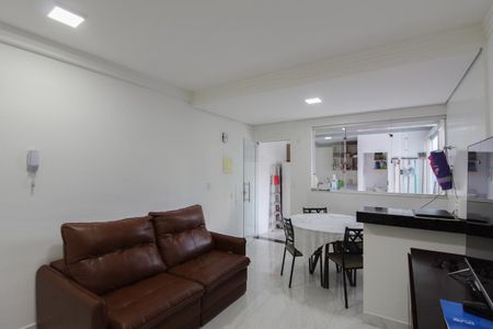 Sala de apartamento à venda com 2 quartos, 120m² em Santa Amelia, Belo Horizonte