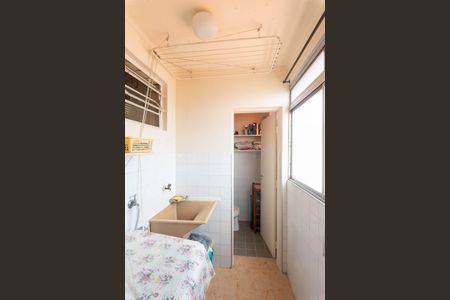 Apartamento à venda com 81m², 3 quartos e 1 vagaÁrea de Serviço