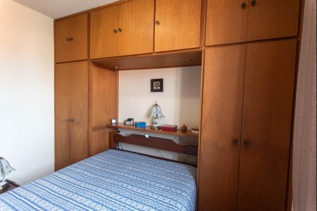 Apartamento à venda com 81m², 3 quartos e 1 vagaQuarto 2