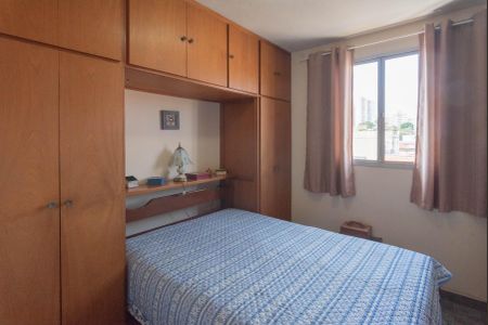 Apartamento à venda com 81m², 3 quartos e 1 vagaQuarto 2