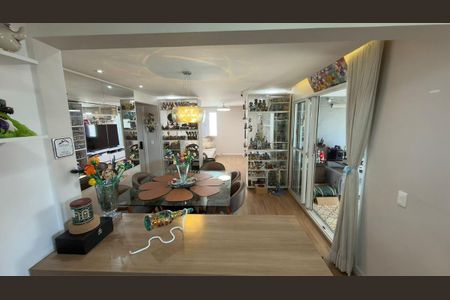 Apartamento para alugar com 96m², 2 quartos e 2 vagasSala