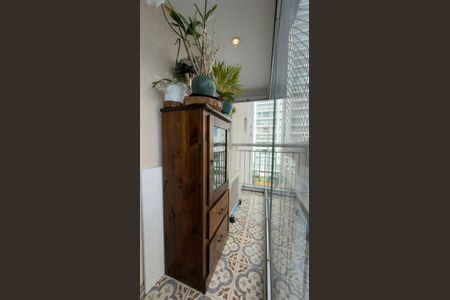 Apartamento para alugar com 96m², 2 quartos e 2 vagasVaranda