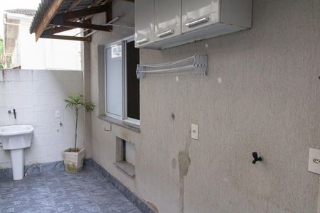 Casa de condomínio para alugar com 45m², 2 quartos e 1 vagaÁrea de Serviço