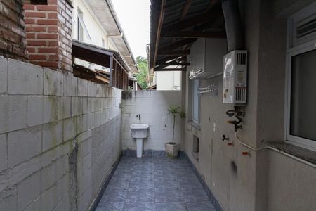 Casa de condomínio para alugar com 45m², 2 quartos e 1 vagaÁrea de Serviço