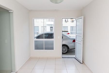 Sala de casa de condomínio para alugar com 2 quartos, 45m² em Campo Grande, Rio de Janeiro