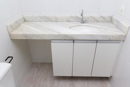 Casa de condomínio para alugar com 45m², 2 quartos e 1 vagaBanheiro