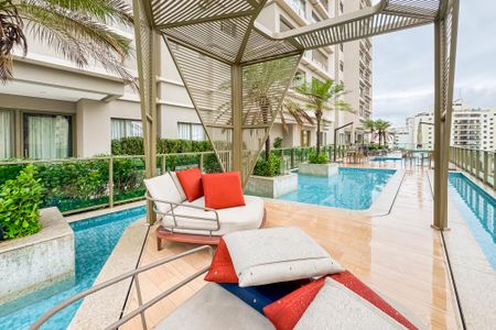 Apartamento à venda com 79m², 2 quartos e 1 vagaPiscina