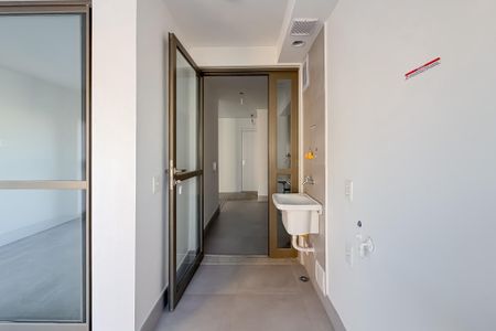Apartamento à venda com 79m², 2 quartos e 1 vagaÁrea de Serviço
