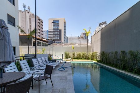 Apartamento à venda com 27m², 1 quarto e sem vagaPiscina