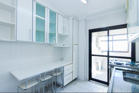 Apartamento à venda com 75m², 3 quartos e 2 vagasCozinha