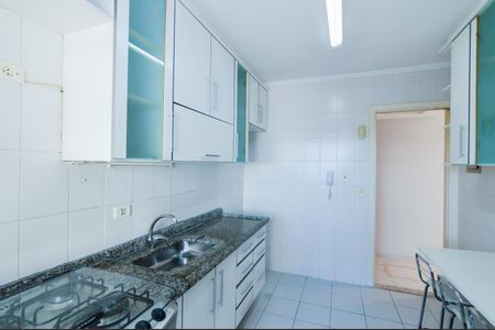 Apartamento à venda com 75m², 3 quartos e 2 vagasCozinha