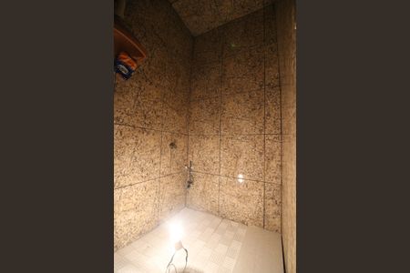 Banheiro de casa para alugar com 1 quarto, 45m² em Santa Terezinha, Mesquita