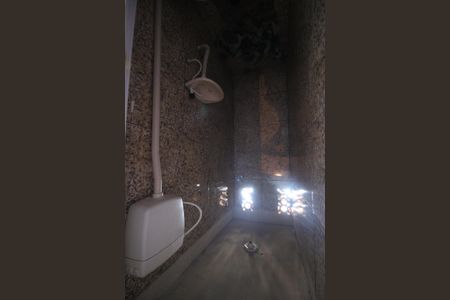 Banheiro de casa para alugar com 1 quarto, 30m² em Santa Terezinha, Mesquita