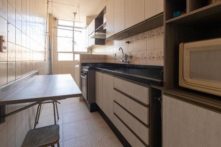 Apartamento para alugar com 72m², 2 quartos e 1 vagaCozinha - Armários
