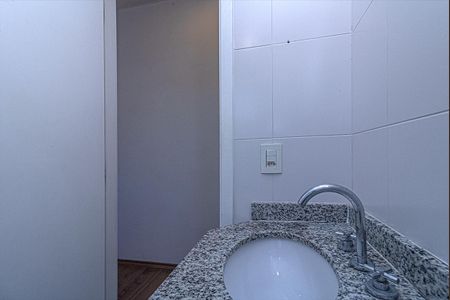 Apartamento para alugar com 67m², 2 quartos e 1 vaga Apartamento para alugar com 67m², 2 quartos e 1 vagaBanheiro na suíte