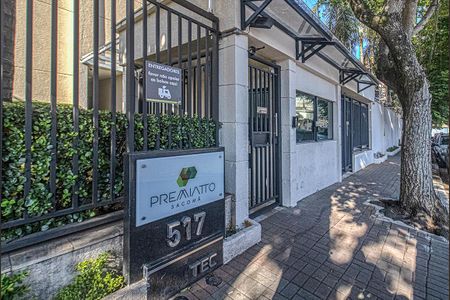Apartamento para alugar com 67m², 2 quartos e 1 vaga Apartamento para alugar com 67m², 2 quartos e 1 vagaFachada