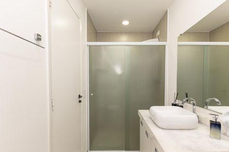 Apartamento à venda com 35m², 1 quarto e 1 vaga Apartamento à venda com 35m², 1 quarto e 1 vagaBanheiro da Suíte