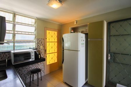 Casa à venda com 150m², 3 quartos e 2 vagasCozinha