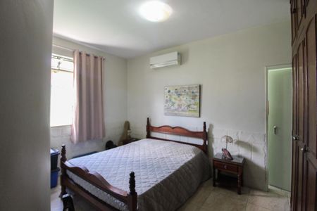 Casa à venda com 150m², 3 quartos e 2 vagasSuíte
