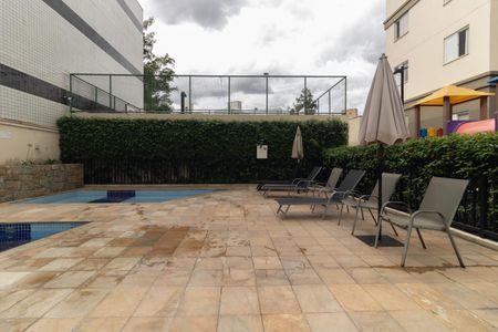 Apartamento à venda com 49m², 2 quartos e 1 vaga Apartamento à venda com 49m², 2 quartos e 1 vagaPiscina