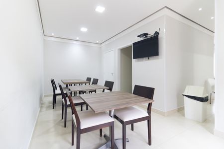 Apartamento à venda com 49m², 2 quartos e 1 vaga Apartamento à venda com 49m², 2 quartos e 1 vagaSalão de Festas