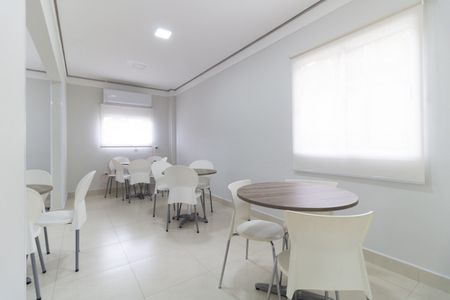 Apartamento à venda com 49m², 2 quartos e 1 vaga Apartamento à venda com 49m², 2 quartos e 1 vagaSalão de Festas