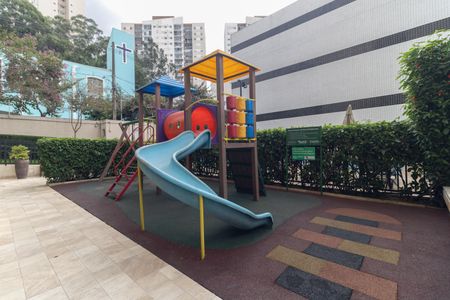 Apartamento à venda com 49m², 2 quartos e 1 vaga Apartamento à venda com 49m², 2 quartos e 1 vagaPlayground