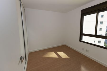 Apartamento para alugar com 82m², 2 quartos e 1 vagaQuarto 1