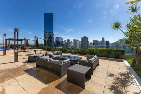 Apartamento para alugar com 82m², 2 quartos e 1 vagaÁrea comum 