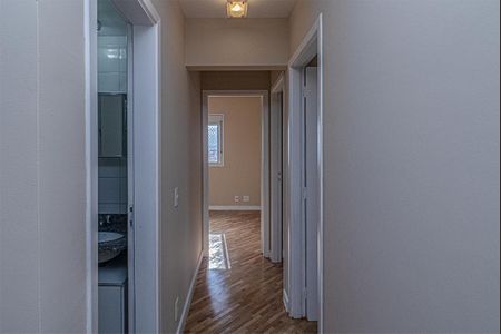 Apartamento à venda com 64m², 3 quartos e 1 vagacorredor para os cômodos_1