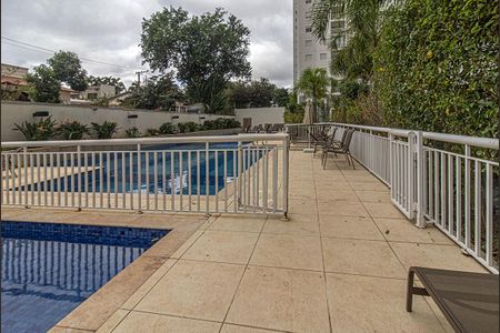 Apartamento à venda com 64m², 3 quartos e 1 vagapiscina_3