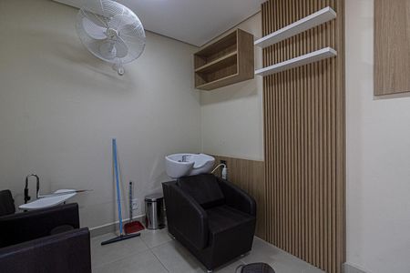 Apartamento à venda com 64m², 3 quartos e 1 vagaespaço mulher_2
