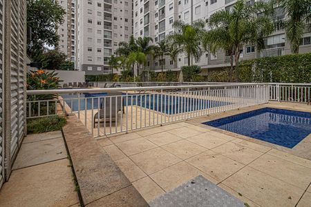 Apartamento à venda com 64m², 3 quartos e 1 vagapiscina_4