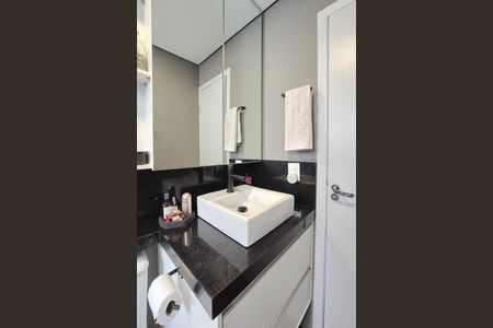 Apartamento à venda com 78m², 3 quartos e 2 vagas Apartamento à venda com 78m², 3 quartos e 2 vagasBanheiro da Suíte