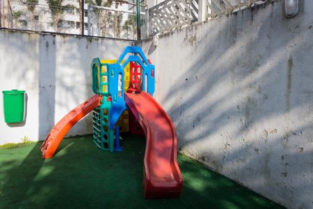 Apartamento à venda com 78m², 3 quartos e 2 vagas Apartamento à venda com 78m², 3 quartos e 2 vagasÁrea comum - Playground