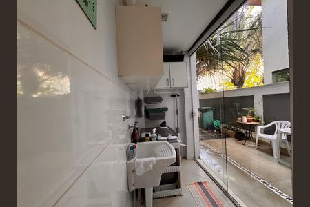 Casa de condomínio à venda com 340m², 4 quartos e 3 vagasÁrea de Serviço